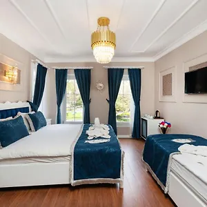 Begonville Corner Hotel